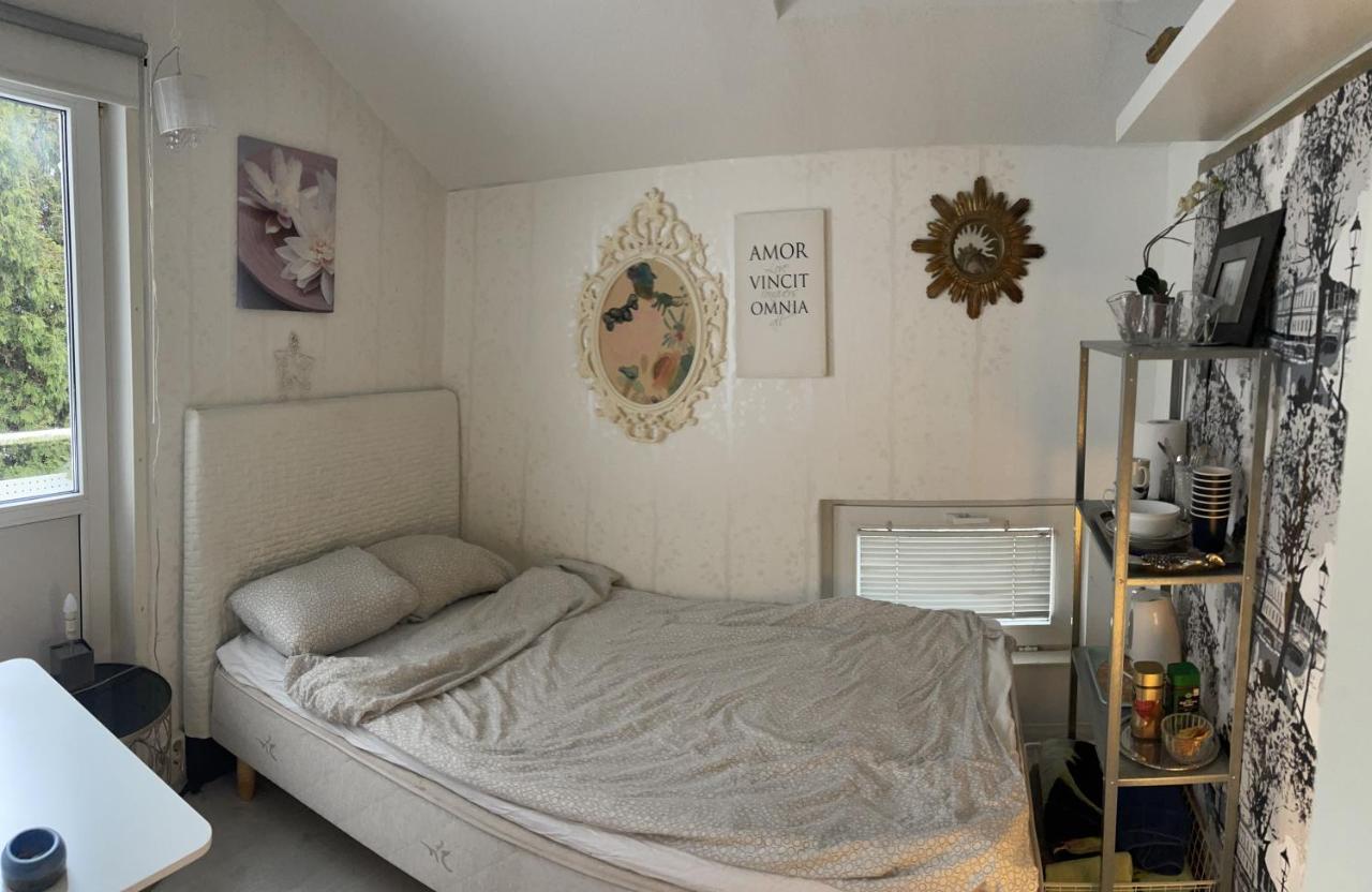 Apartament Pieni Huone 1 Km Jokirannasta Turku Zewnętrze zdjęcie